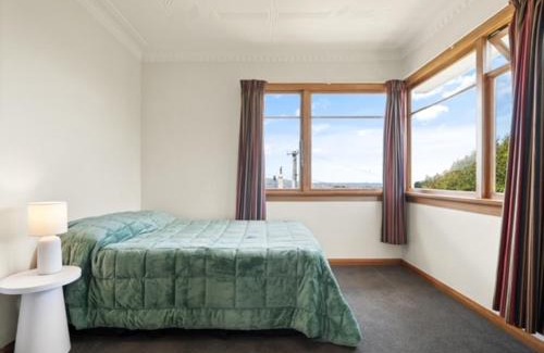 Dunedin House | Napier View