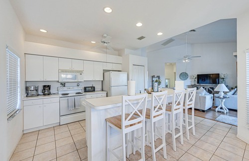 Falcons Glen House | Naples Vacation Rental Home w/Heated Private Pool