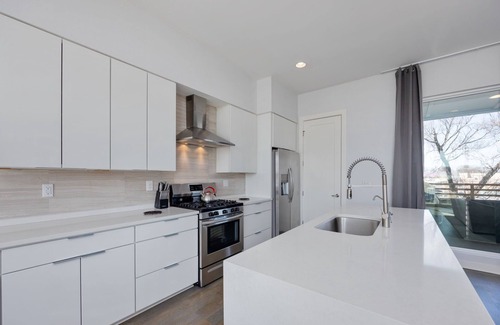 Nashville House | Nashville Notes - Sleeps 8 - Mins to Broadway!