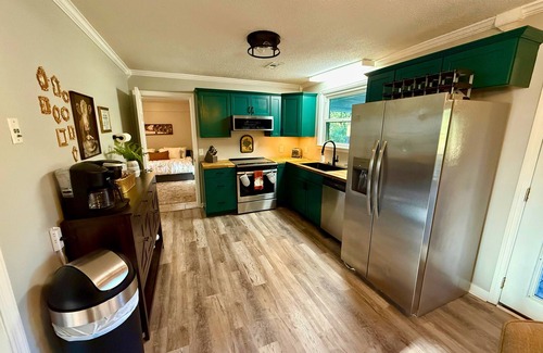 Opryland House | Nashville River Retreat 3BR 5 minutes to the Grand Ole Opry