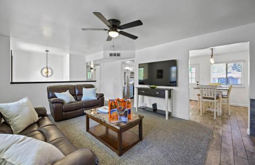 Kanab House | National Park Nest- Game Room Sleeps 10 Pets OK