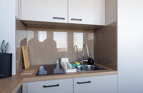 Saska Kepa Apartment | National Stadium Homely Studio