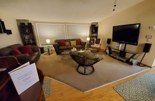 Hoodsport House | Natural escape near Hood Canal and Lake Cushman