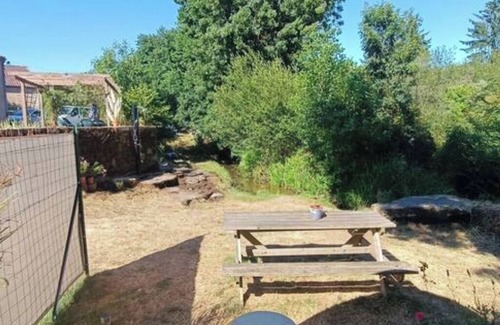 Saint-Cyr-des-Gats Cabin | Nature and tranquility pods.