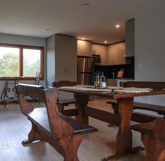 Penns Park Apartment | Nature Farm Stay , Lake , Fish , Animals ,Romance