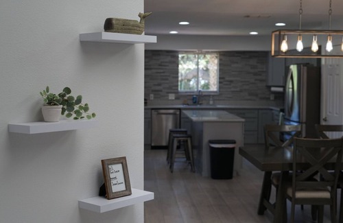 Holiday House | Nature Lover's Retreat 2BR/2BA & Den Near Park