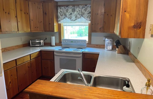 Salisbury House | Nature lovers dream. Secluded river property surrounded by forest.