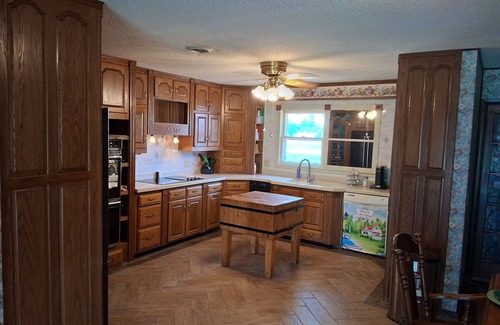 Iola House | Nature Lovers' Retreat! Ride, Bike, Fish: 3BR Ranch Home with Lake and Trails!