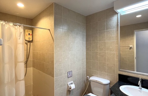 Khuekkhak House | Nautical Home & Seashell House B&B