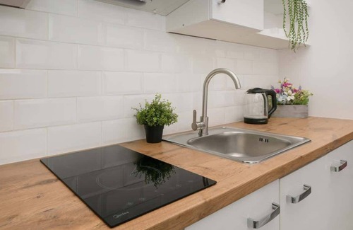 Srodmiescie Apartment | Nawrot 50 | Fashionable Apartment | WiFi