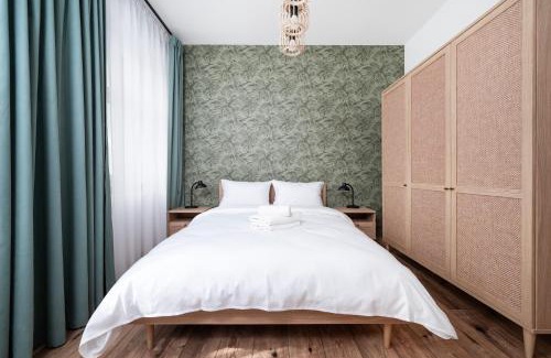 Srodmiescie Apartment | Nawrot Comfort Apartment by BookingHost