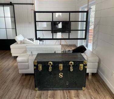 Mauricie Ski Chalet | NE Chic Shack