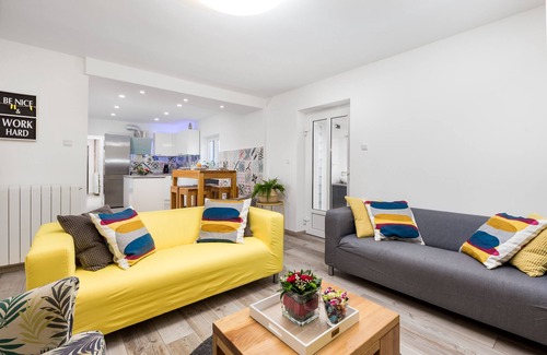 Novi Vinodolski Villa | New villa for 6 persons with private pool and sea view