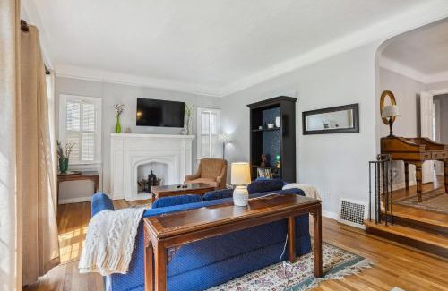 Shaker Heights Apartment | Near CLE Clinic - Long term stays accepted