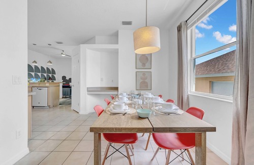 Calabay Parc House | Near Disney – Heated Pool, Spa, Pixar Game Room & 2 Primary Suites
