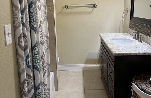 Buena Park House | Near Disney & Knott’s