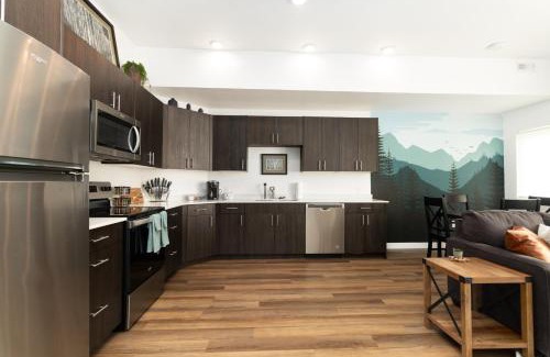 Capitol Hill Apartment | Near Downtown, MOUNTAIN VIBES, GIG Wi-Fi Business