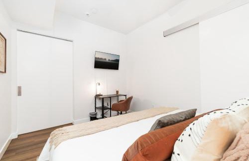 Capitol Hill Apartment | Near Downtown, MOUNTAIN VIBES, GIG Wi-Fi Business