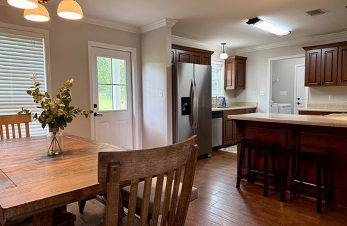 Albany House | Near Fishing, Parks & More – Leesburg Escape 4BR, 2 BA Home