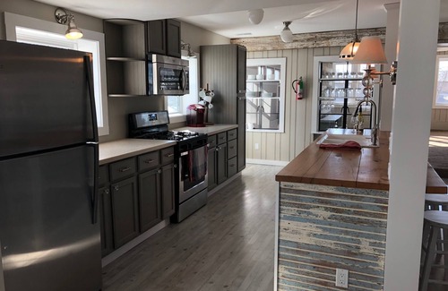 Walworth Apartment | Near Fontana, Renew Your Spirit in the Angel Loft! Charming, cottage style Apt.
