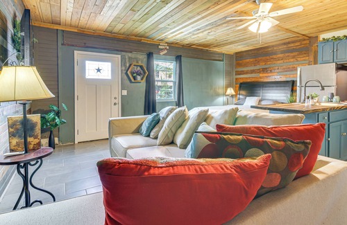 Brownsville Apartment | Near Historic Battlefield Trail: Studio w/Patio!