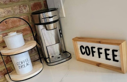 Downtown Baltimore House | Near JHU & Downtown - Luxury Modern 4bd/3.5bath Rowhome w/Outdoor Lounge