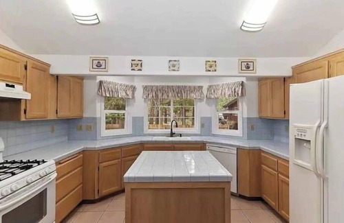 Big Bear House | Near Lake with Hot tubs, Game Room & 06Cars Park Spacenn