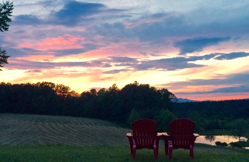 Concord House | Near Liberty University, Lynchburg, Blue Ridge Mountains, Central Virginia