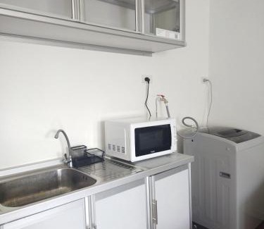 Wat Ket Apartment | Near old city,Nimman,night Bazaar swimming pool apartment 25