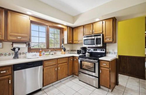 Granger House | Near Shopping & Dining- The South Bend Bungalow