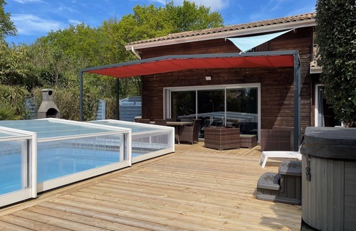 Grayan-Et-L'Hopital Villa | Near Soulac/sea, private indoor heated swimming pool, jacuzzi, Sauna.