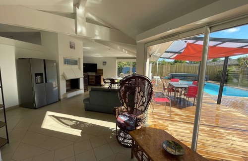 Grayan-Et-L'Hopital Villa | Near Soulac/mer architect-designed villa with pool and jacuzzi close to the ocean