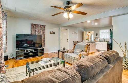 Mammoth Spring House | Near State Park and Spring River Family Gem with Yard
