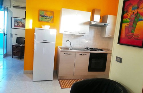 Otranto House | Near The Beach And The Center Of Otranto - Apartment Eleonora 5 Places