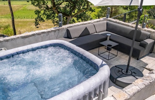 Donji Skrad House | Near the Korana River, this modern and luxurious vacation home welcomes you.