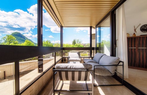 Lugano Apartment | Near the Lido of Lugano (THE CENTRAL HOME)