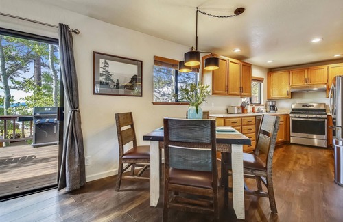 Kings Beach Condo | Nearly ON the Beach, Lake/Mountain Views-Whitecaps Lakefront Lookout