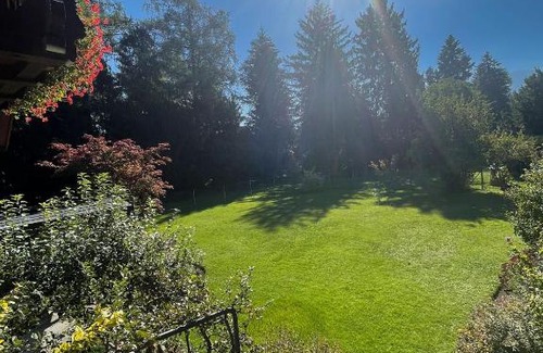 Gwatt Ski Chalet | NEB-THUN LODGE`s Seehaus 1 Gwatt