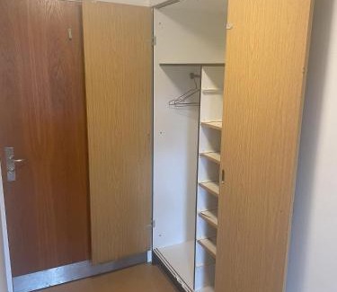 Aalborg Municipality House | Neckelmanns BnB, Room 3, Velegnet til Håndværkere ny