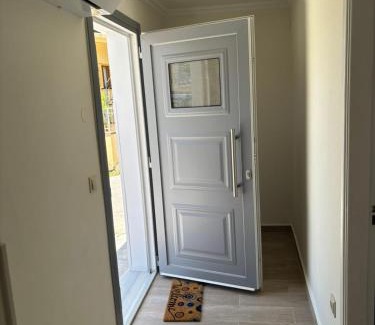 Lesvos Apartment | Nefeli's Hut