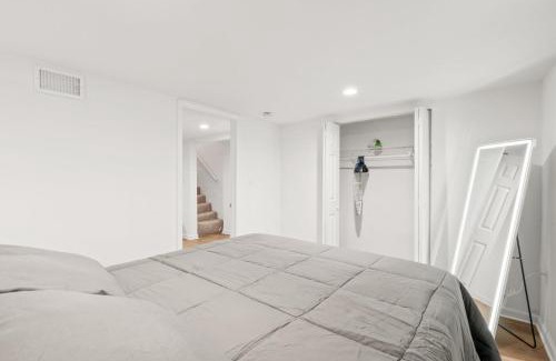 Park View Apartment | Negin 2903 - Basement Unit