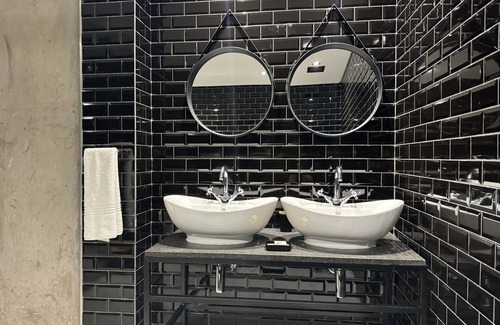 Maitland Hotel | Neighbourgood Loop