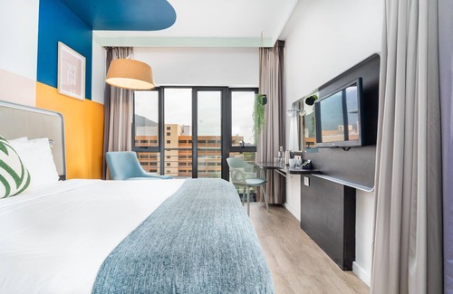 Claremont Hotel | Neighbourgood Newlands