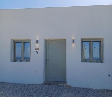 Imerovigli Apartment | 'Nektarios' Cycladic house with sunrise and sea view!