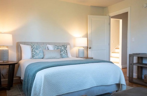 Callands-Gretna House | Nellie's Nest- A newly remodeled quaint home!