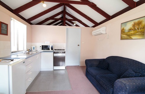 Jamisontown Hotel | Nepean by Gateway Lifestyle Holiday Parks