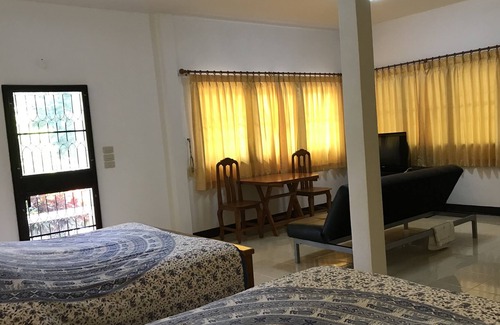 Pak Phli Hotel | Nernbok Garden