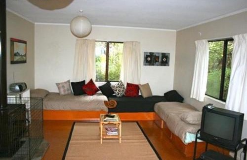 Pukawa House | Nestled Atop the Lane - Pukawa Bay Holiday Home