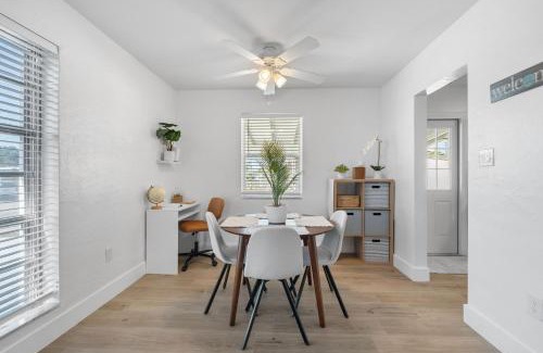 North Port House | Nestled in North Port