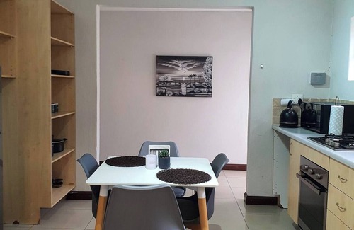 Greater Johannesburg Metropolitan Area Condo | Nestled in Westdene Johannesburg. Close to great restaurants, bars and art.n